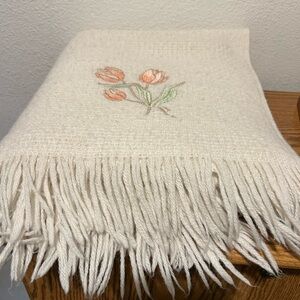 Cream Floral Embroidered Fringe Throw Blanket